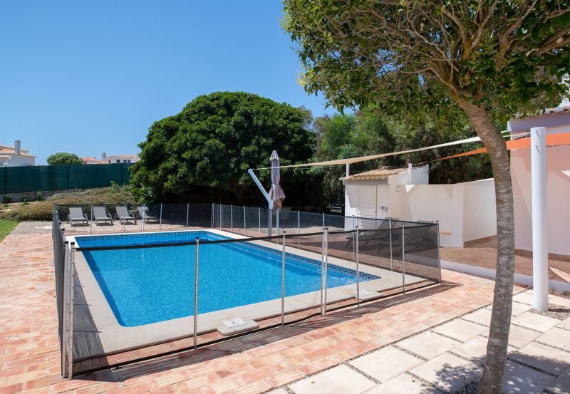 Removable Fence Panel System